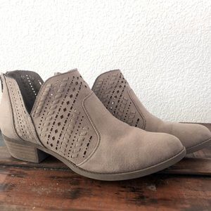 Carlos ankle bootie